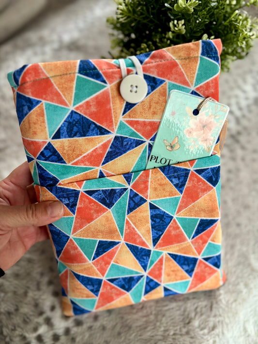Medium book sleeve with pocket