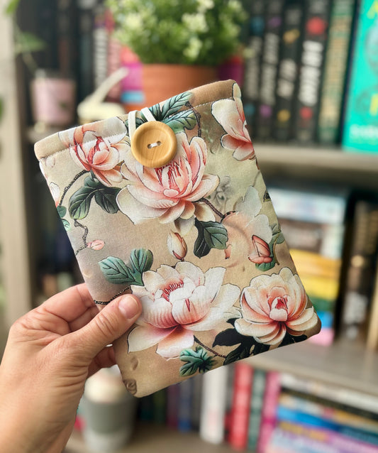 Lillies Ereader Kindle Sleev